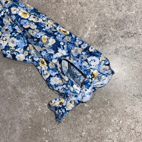 🎉American Rag Blue and Yellow Flowered Off the Shoulder Crop Top xsmall - Picture 2 of 7